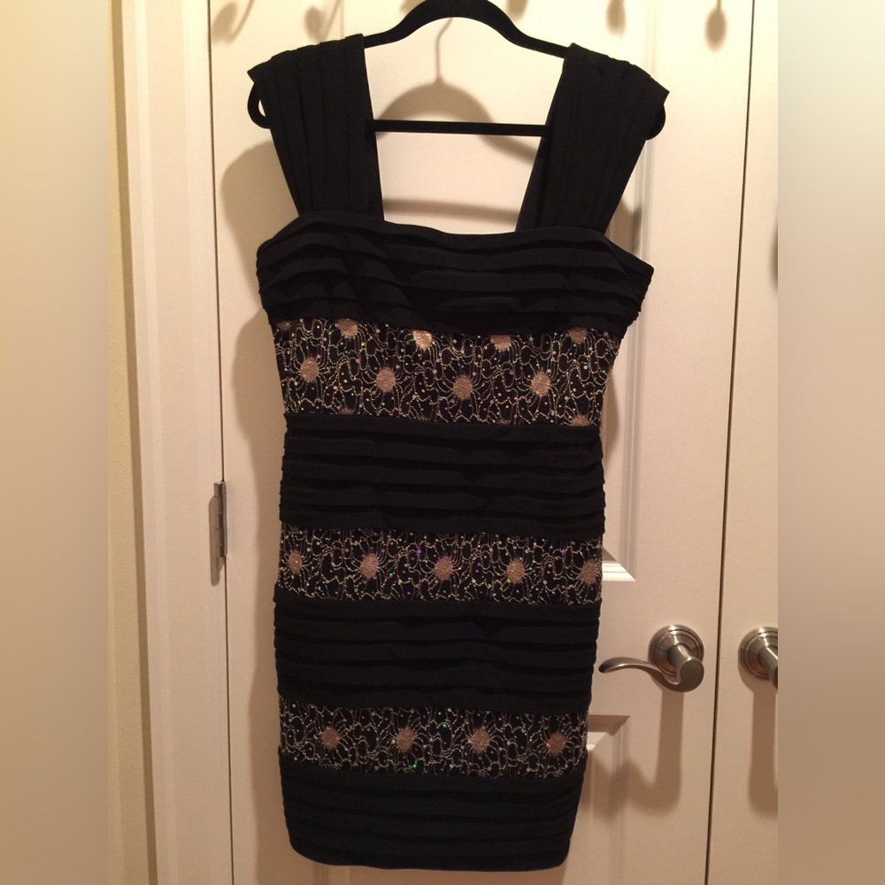 Black Dress Sparkle and stretchy Size 10